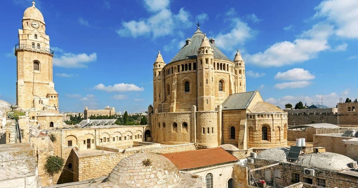 Thumbnail for Jerusalem Room Reveals 30 Medieval Graffiti, Knights Sketch Lions at Last Supper