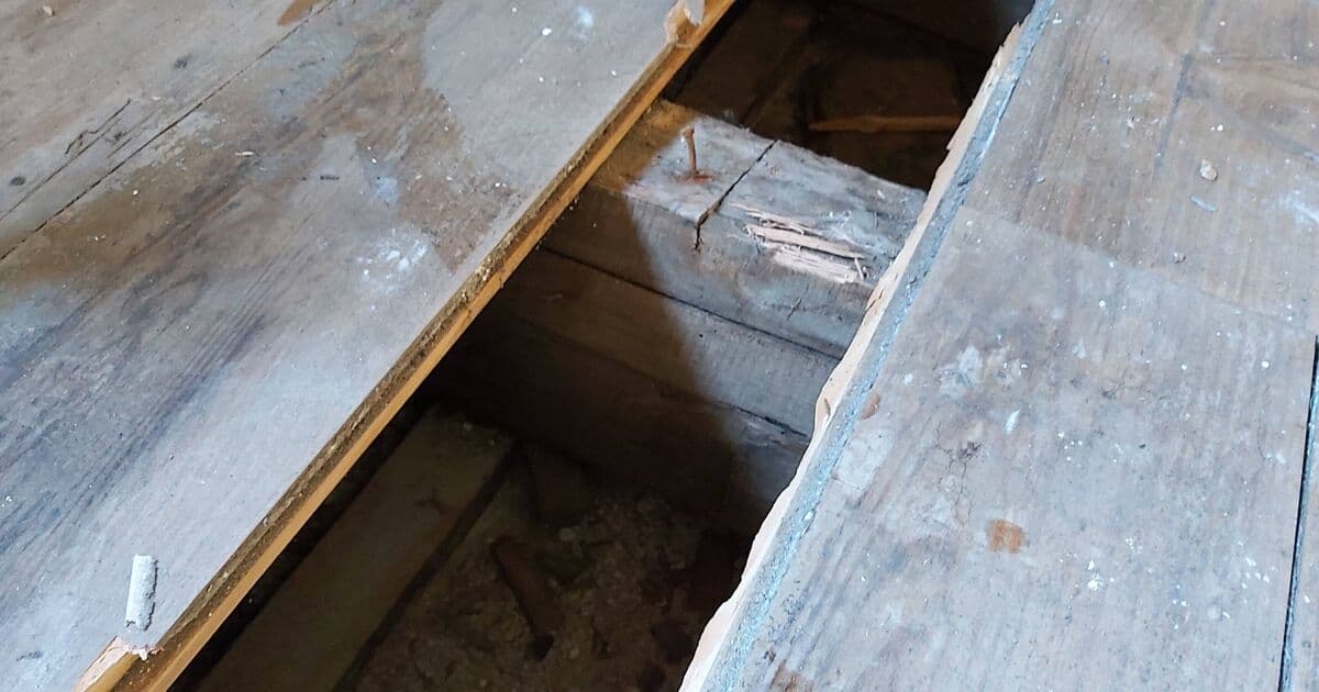 Thumbnail for British Plumbers Unearth 1940s Safe, Find 1977’s Smallest Mystery