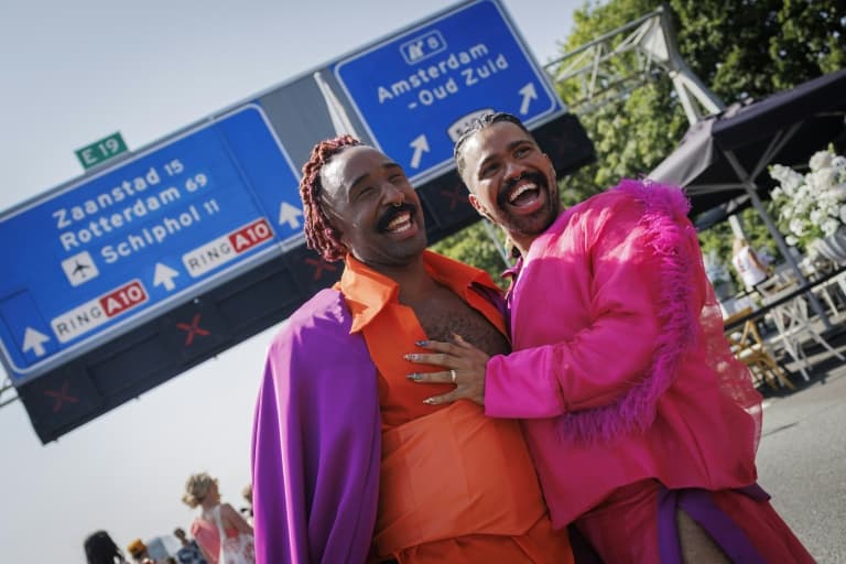 Thumbnail for Amsterdam's A10 Transforms: 20 Couples Wed on Motorway