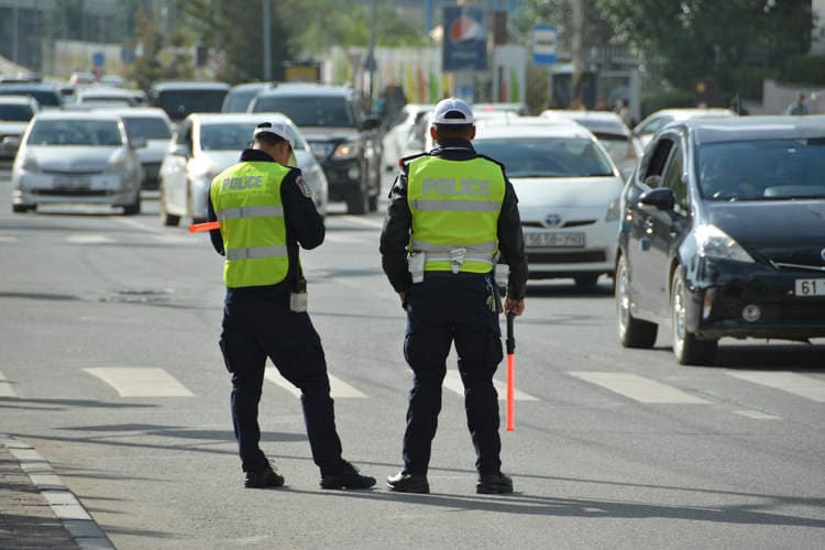 Thumbnail for French Driver Outsmarts Police for 28 Years Without License or Insurance