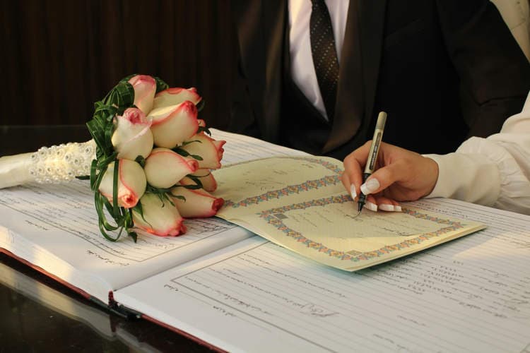 Thumbnail for Texas Man's Surprise Marriage: Ex-Fiancée Weds Him Solo