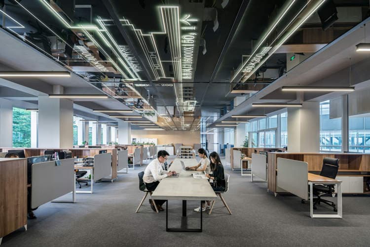 Thumbnail for Unemployed Chinese Youths Pay to Pretend to Work in Fake Offices