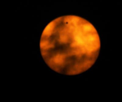 Thumbnail for Soviet-Era Spacecraft Plunges Into Indian Ocean After 50 Years Orbiting Earth